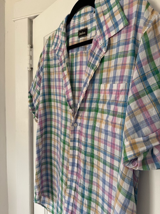 Men’s Neiman Marcus Button Down Tee - Picture 2 of 5